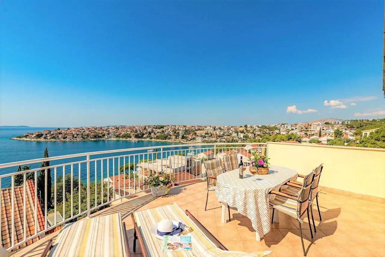Six-Bedroom Villa With Sea View Nl Trogir 0*,